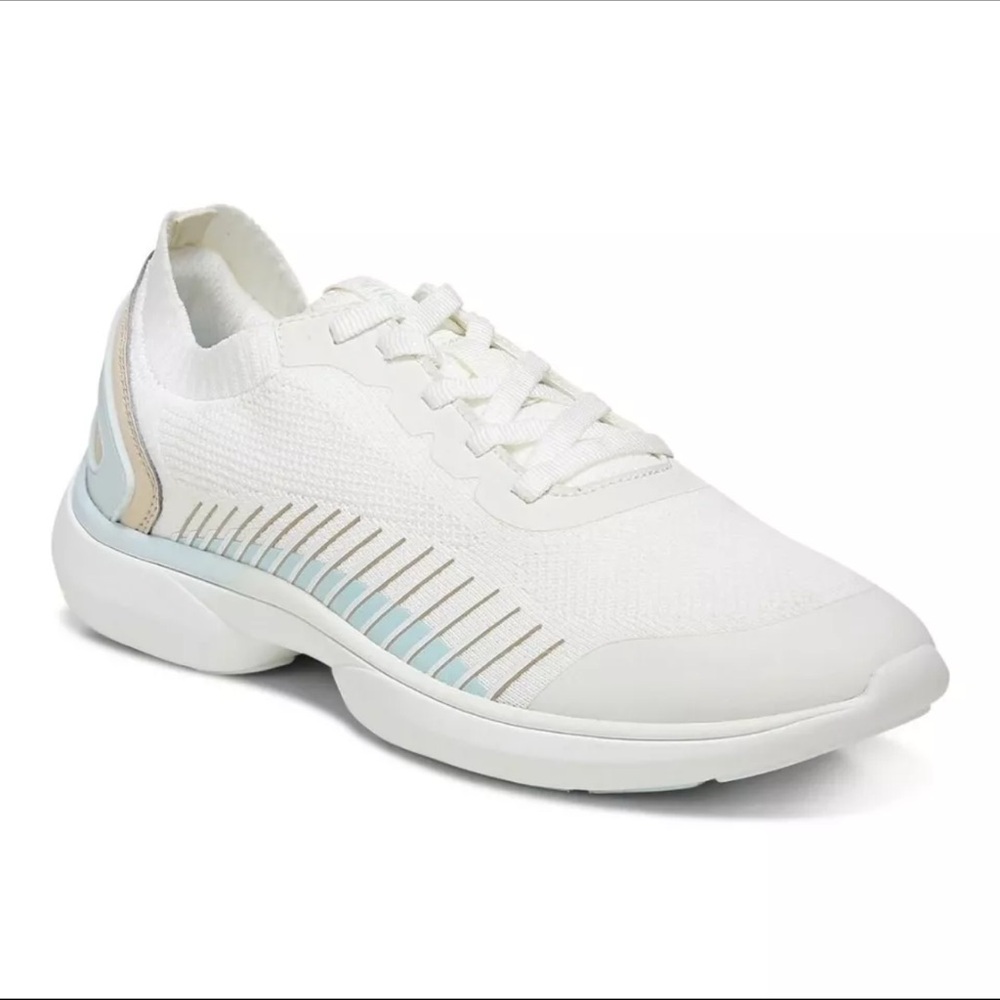 Vionic Embolden Women's Knit Slip-on Sneaker Masrhmallow/ Semolin  Size 8